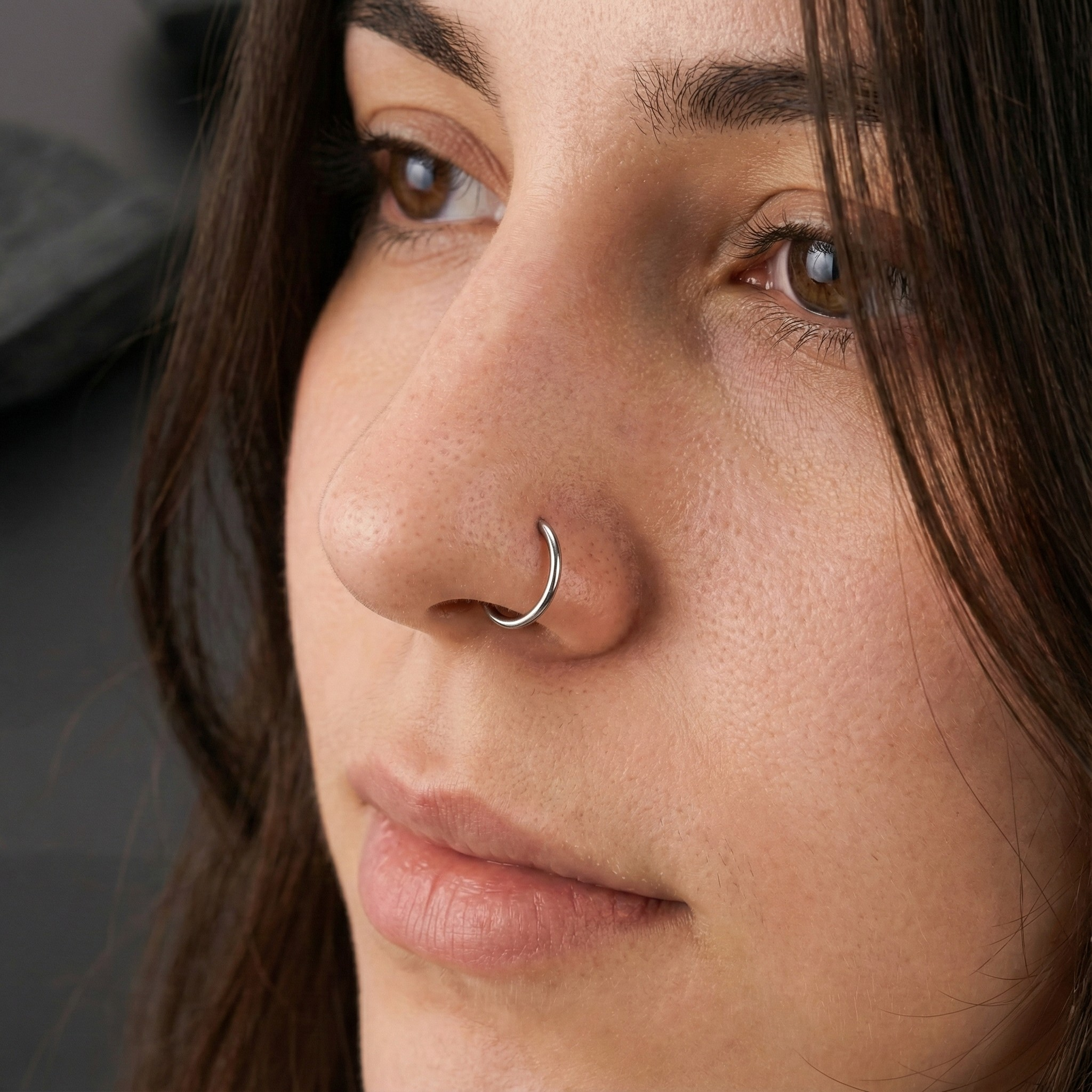 ASTM F136 Titanium Hinged Clicker Hoop (16G, 18G, 20G)