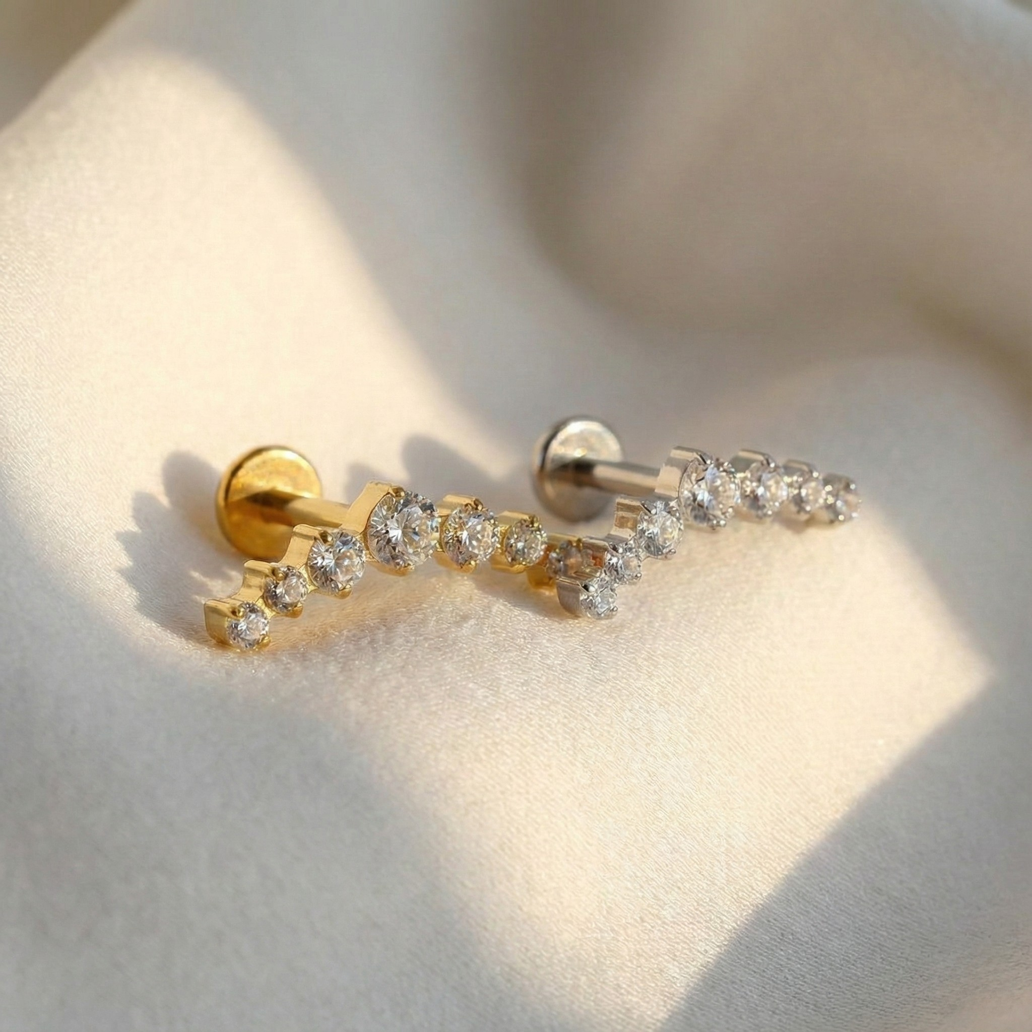 ASTM F136 Titanium 16G CZ Cluster Climber Stud Earring Labret Helix Tragus Cartilage Stud Flatback Piercing