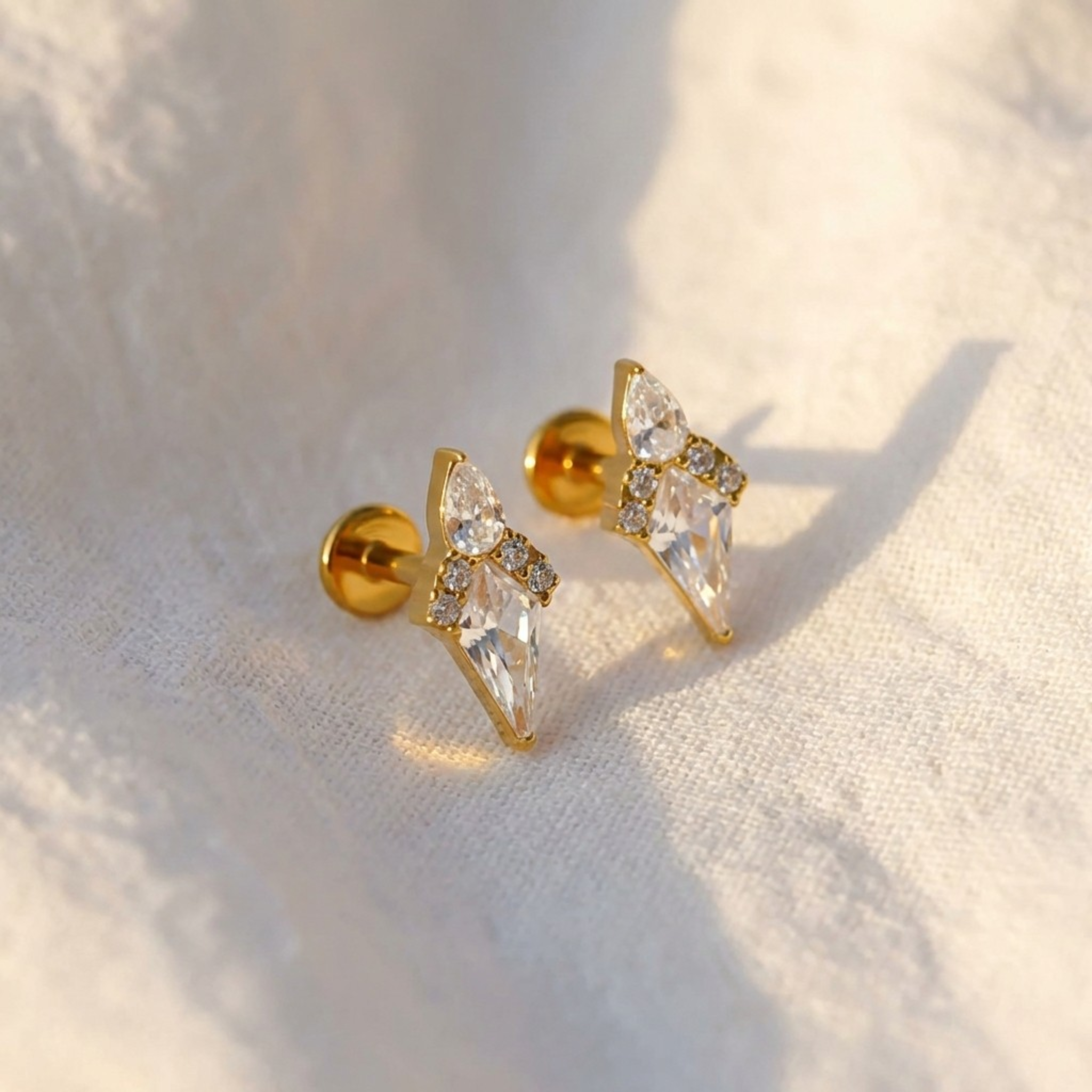 16G Titanium Rhombus Earring - Kite Shaped Helix & Conch