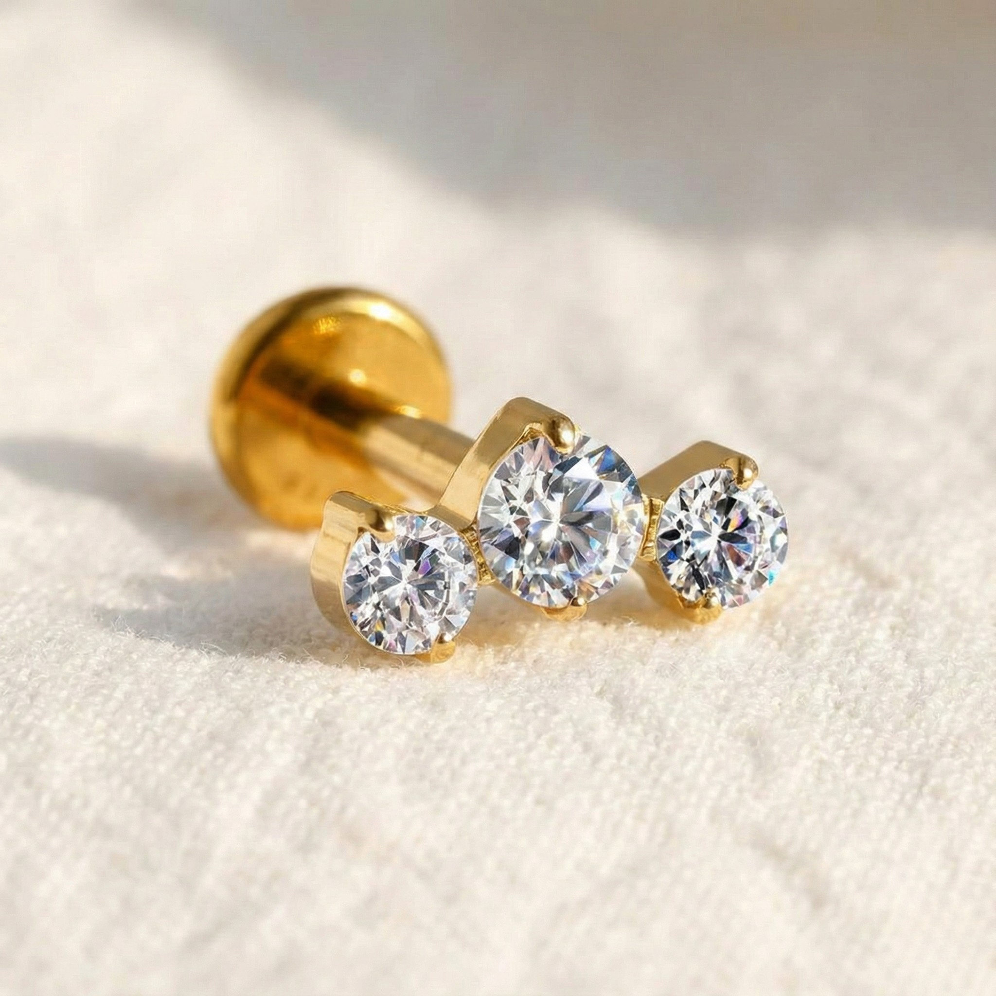 ASTM F136 Titanium Triple CZ Cluster Cartilage Earring 16G Mini CZ Labret Tragus Helix Medusa Flat Back Piercing