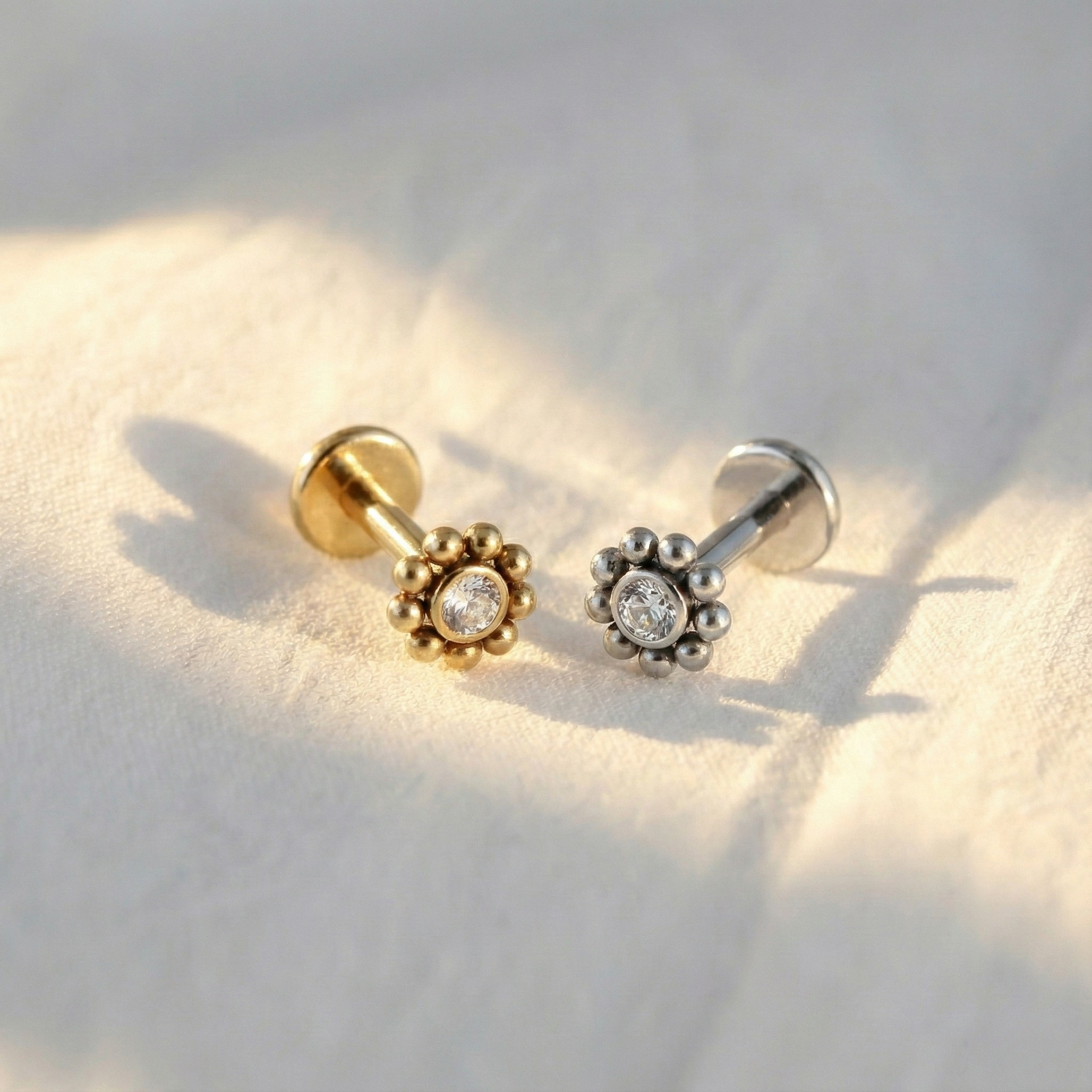 ASTM F136 Titanium 16G Mini Beaded Sun Labret Stud CZ Flower Tragus Cartilage Helix Conch Nose Piercing Body Jewelry