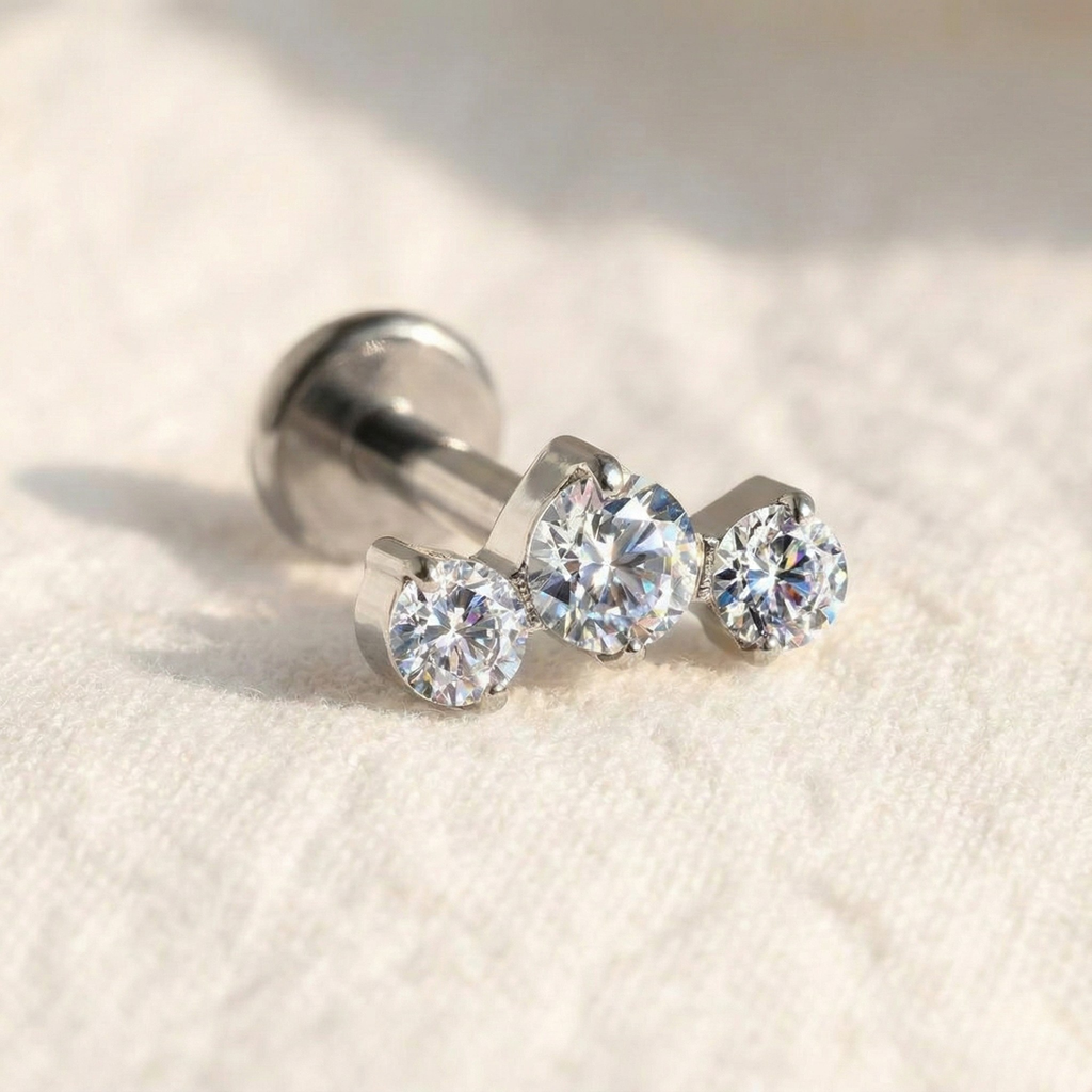 ASTM F136 Titanium Triple CZ Cluster Cartilage Earring 16G Mini CZ Labret Tragus Helix Medusa Flat Back Piercing