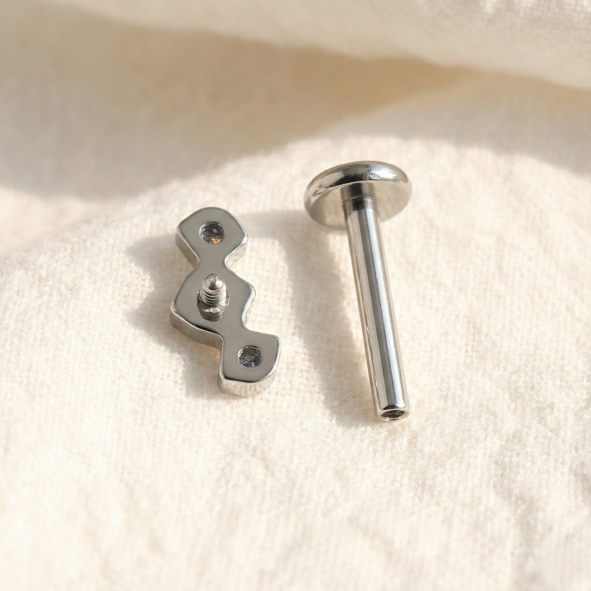 ASTM F136 Titanium Triple CZ Cluster Cartilage Earring 16G Mini CZ Labret Tragus Helix Medusa Flat Back Piercing