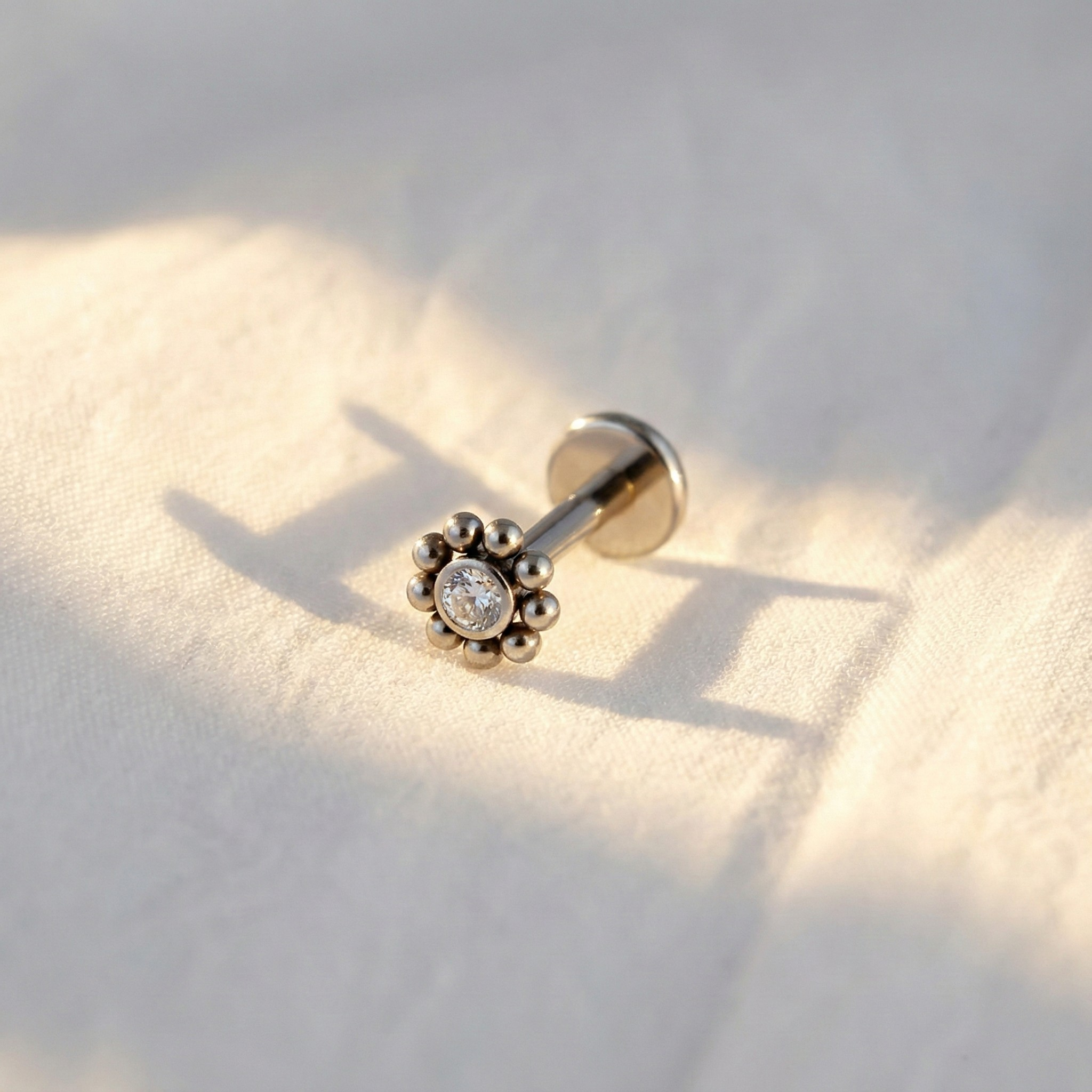 ASTM F136 Titanium 16G Mini Beaded Sun Labret Stud CZ Flower Tragus Cartilage Helix Conch Nose Piercing Body Jewelry