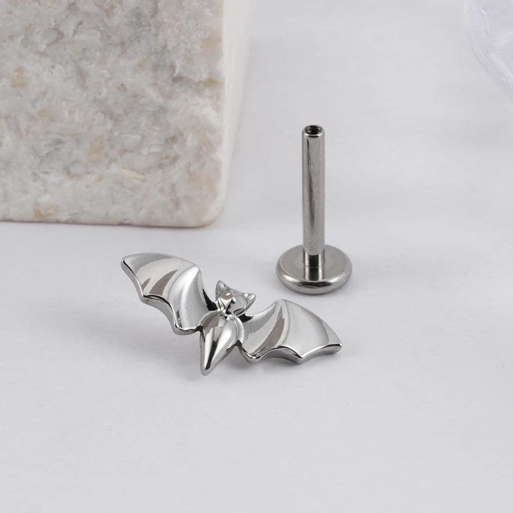 ASTM F136 Titanium 16G Bat Labret Cartilage Tragus Monroe Lip Nose Helix Stud Earring Animal Piercing Jewelry