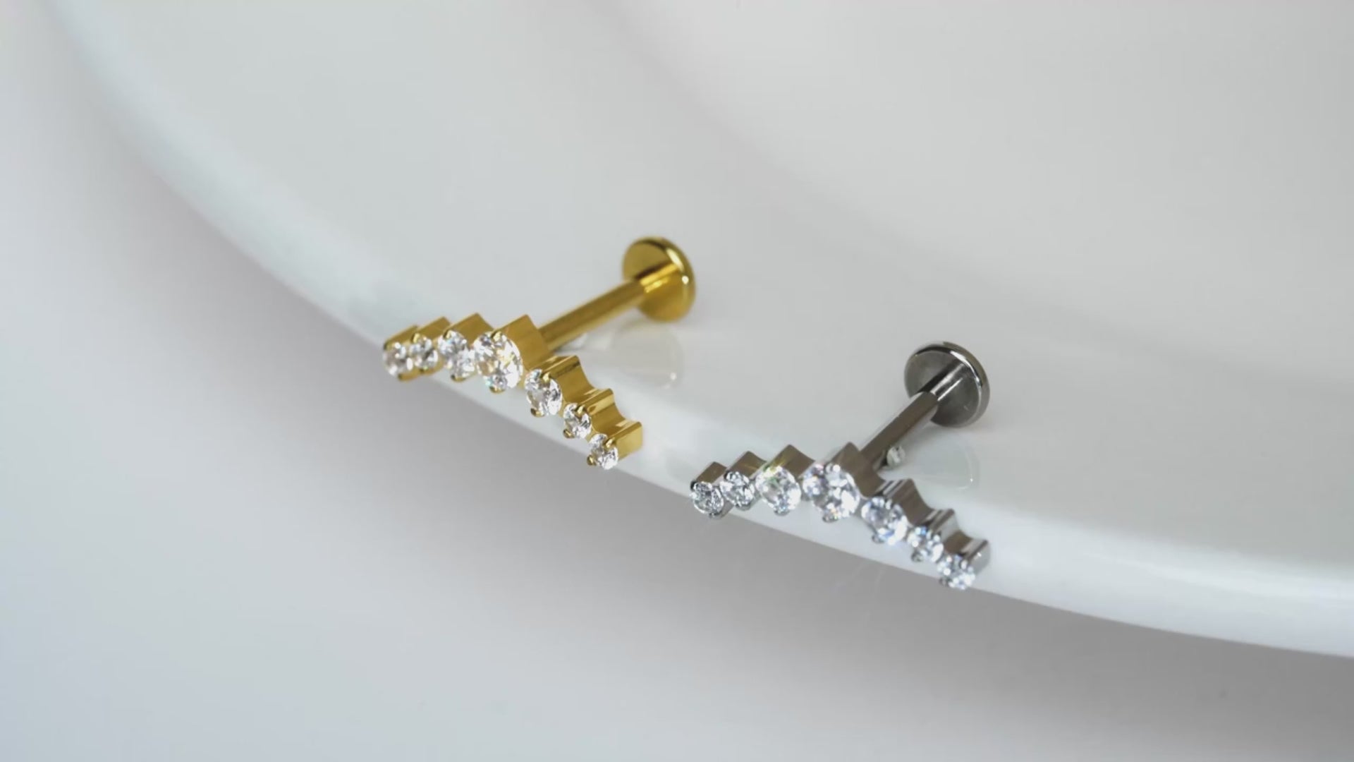 ASTM F136 Titanium 16G CZ Cluster Climber Stud Earring Labret Helix Tragus Cartilage Stud Flatback Piercing